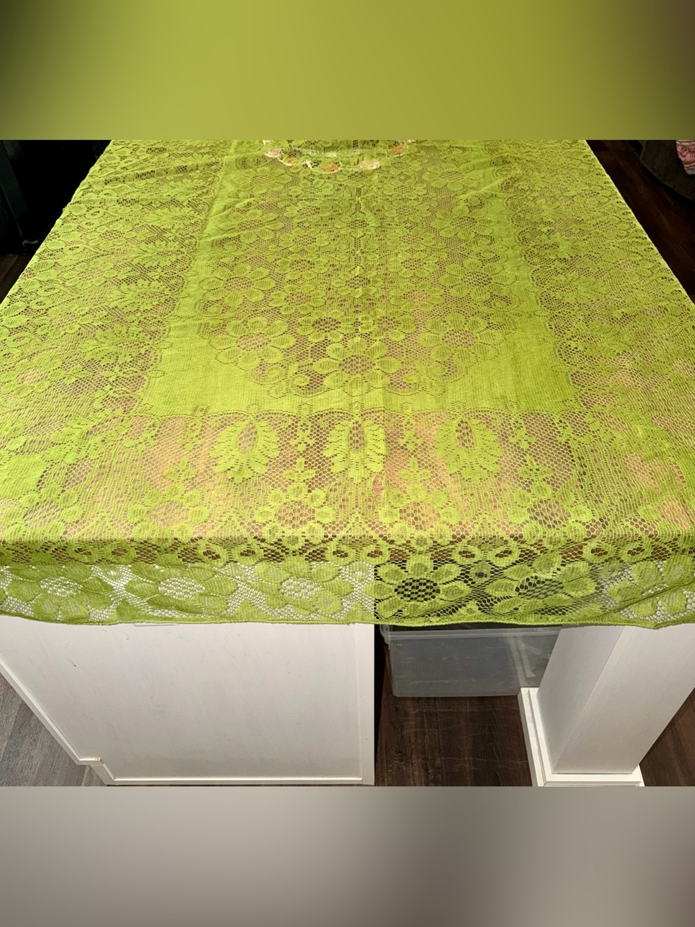 Vintage Green Floral Lace Tablecloth